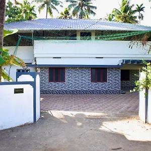Ambili Riverfront With Party Hall Villa Irimbranallur